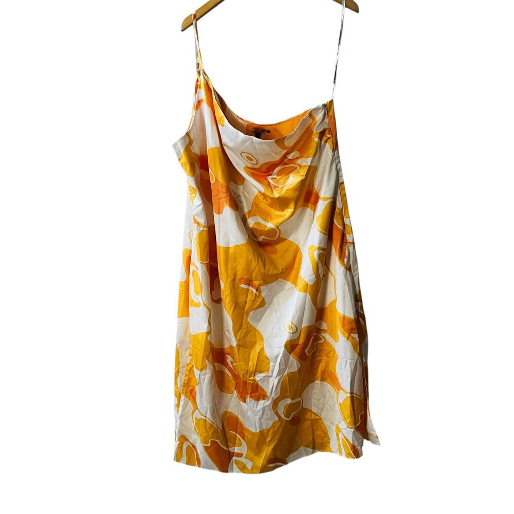 Chi Chi London Printed Satin One Shoulder Shift Dress Size 18 NWT Yellow Ivory - Picture 2 of 8